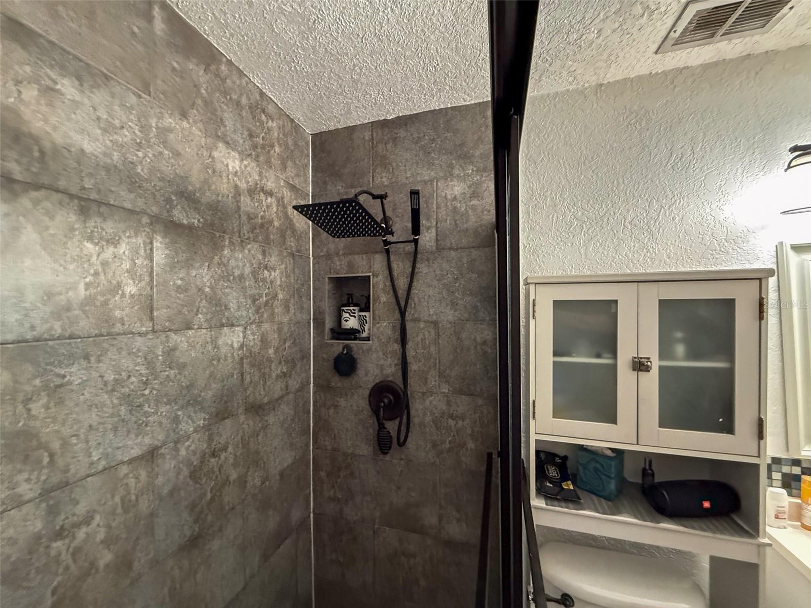 BEDROOM 2 BATHROOM