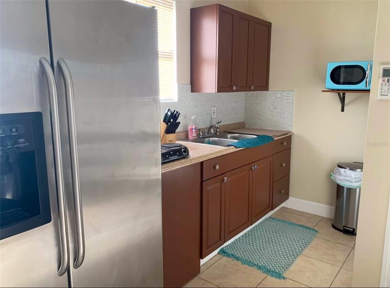 IN-LAW SUITE KITCHEN