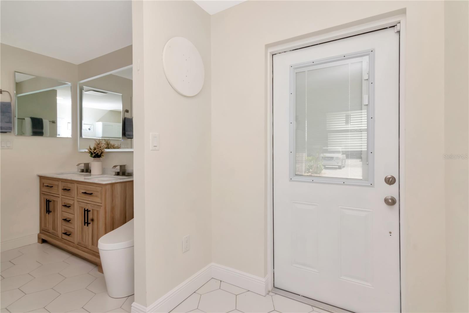 Master Bathroom has direct access to carpot.