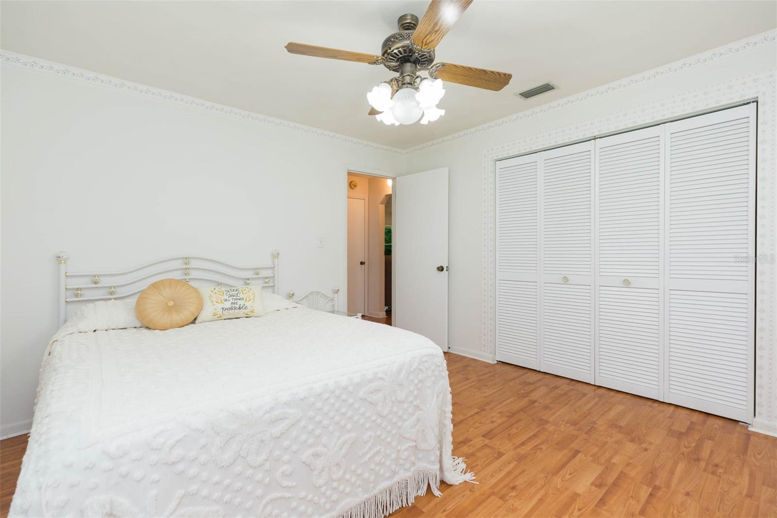 Guest bedroom