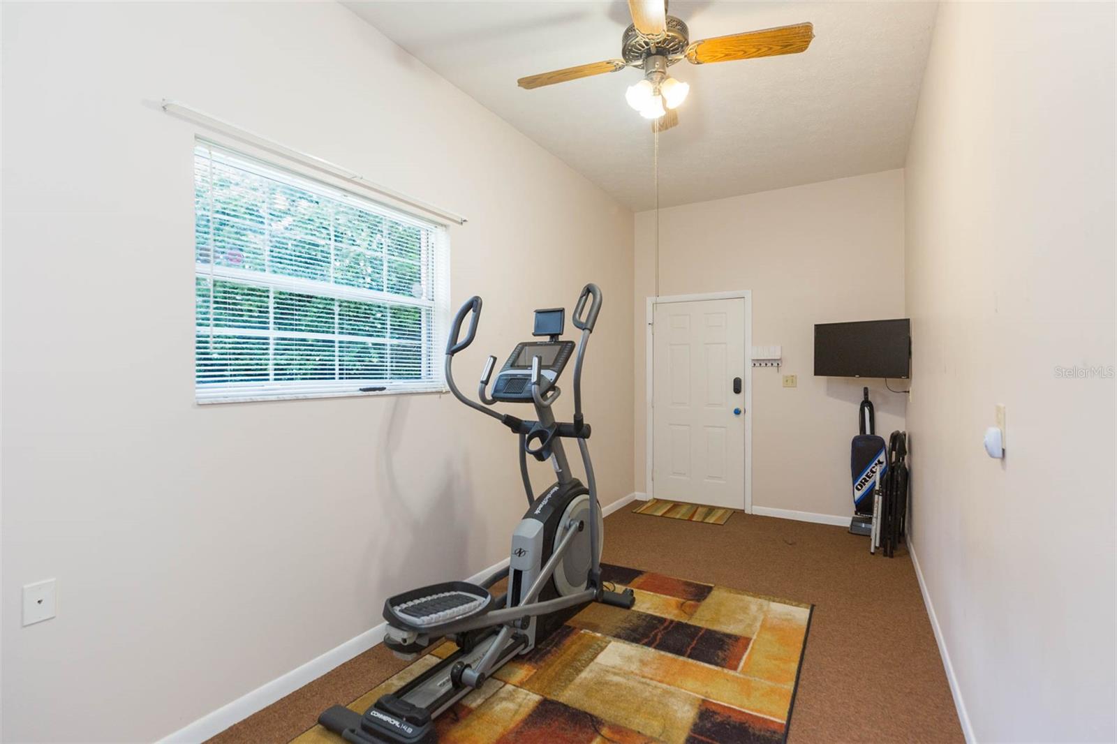 8'x18' Bonus room/fitness room/home office or guest bedroom