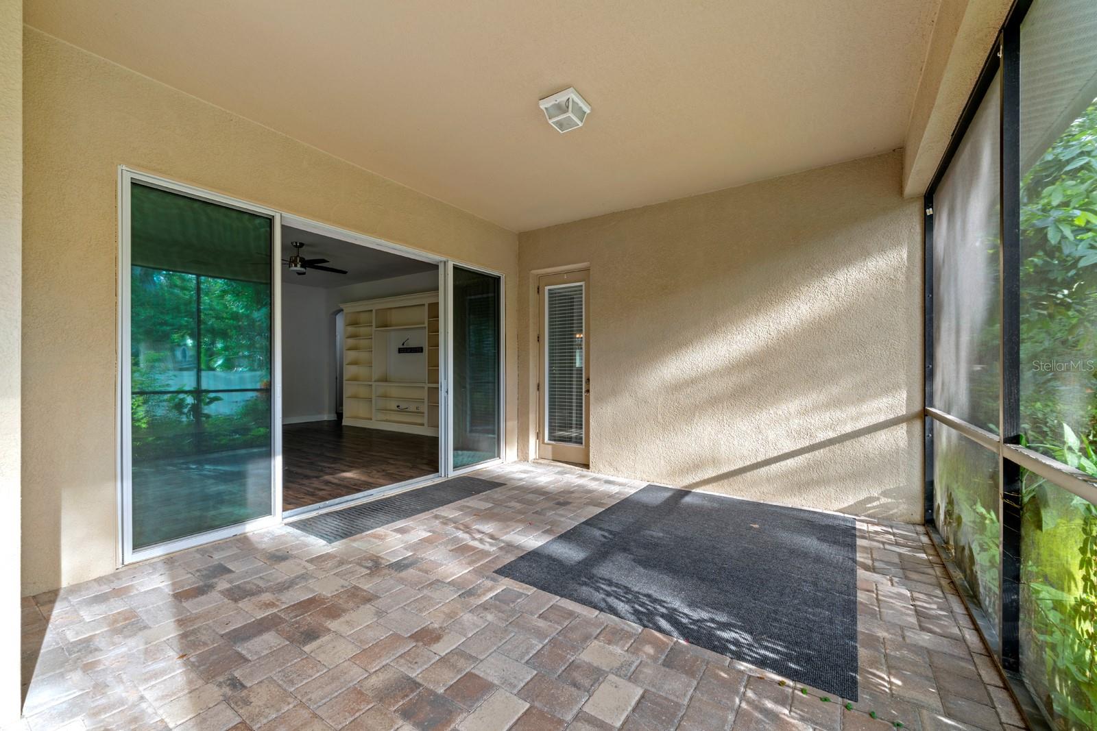 Large covered and screened lanai