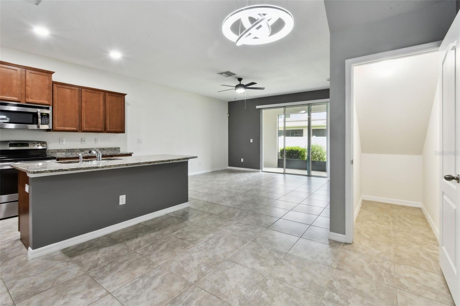 Dining room/kitchen