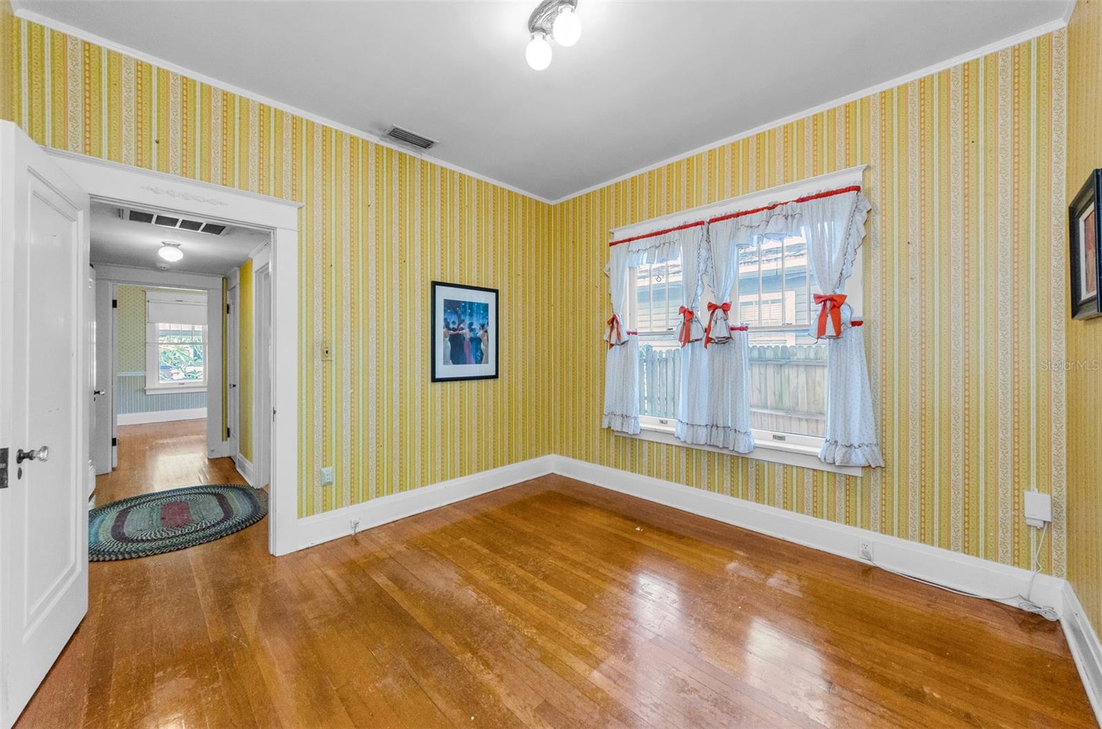 and to the hallway to the 2nd bath and 2nd bedroom