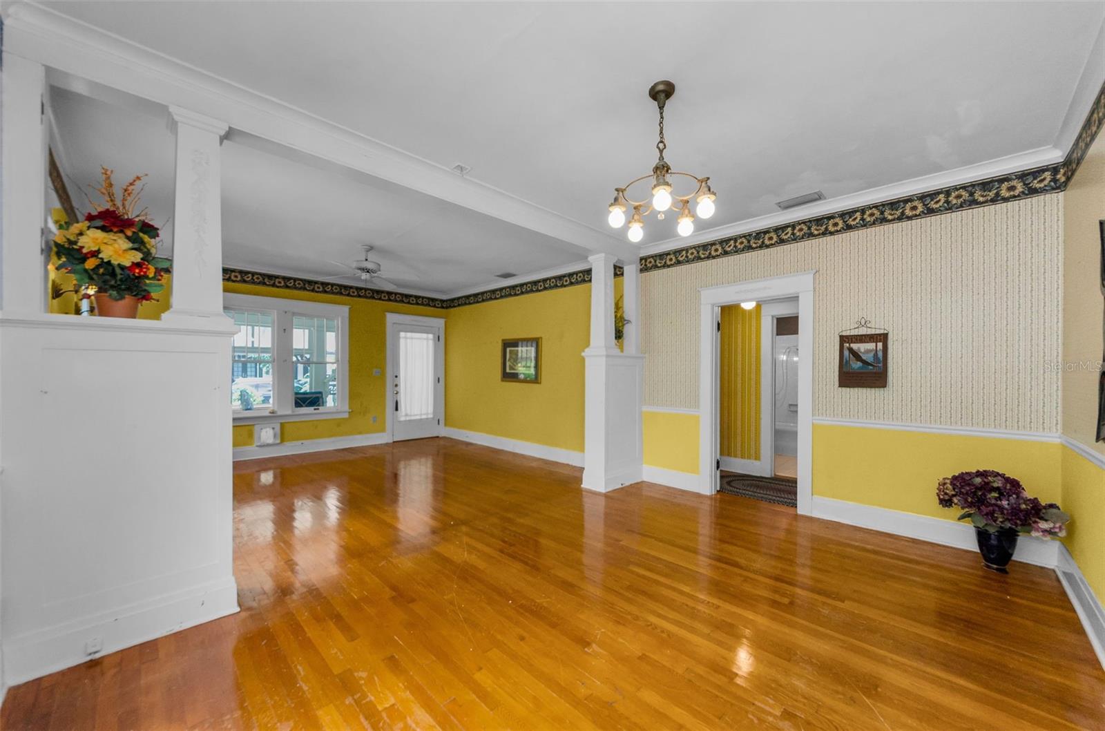 Original oak wood floors