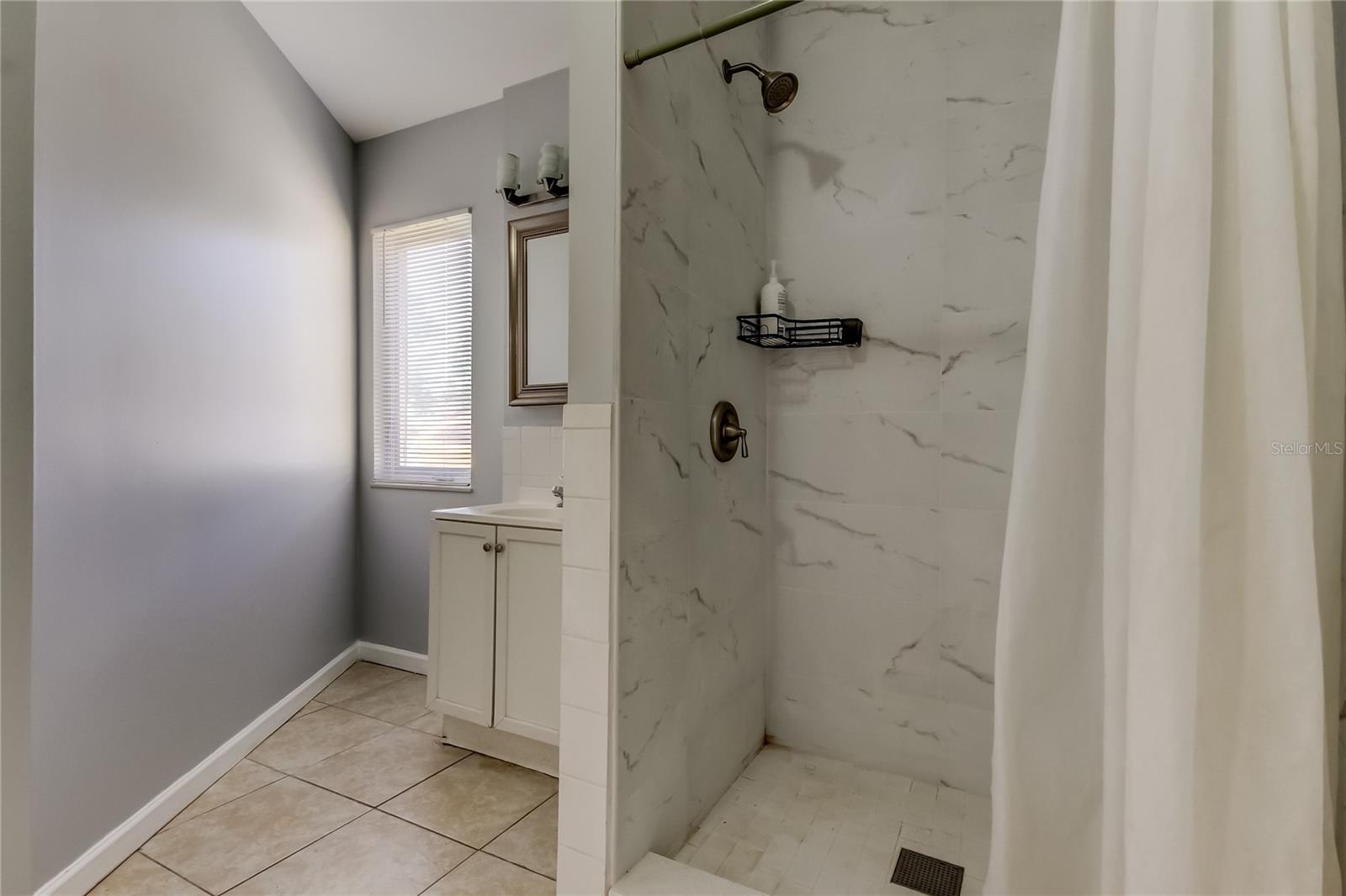 Primary En-Suite Bathroom
