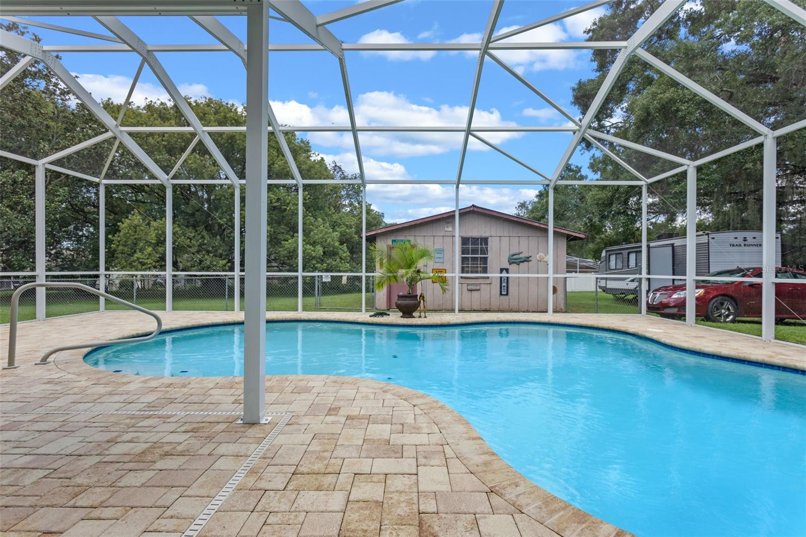 V4943753