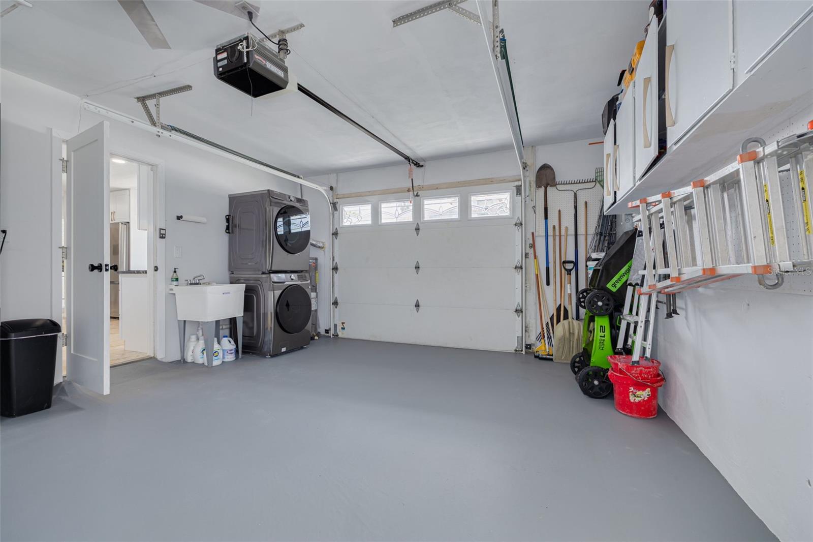 1 car garage
