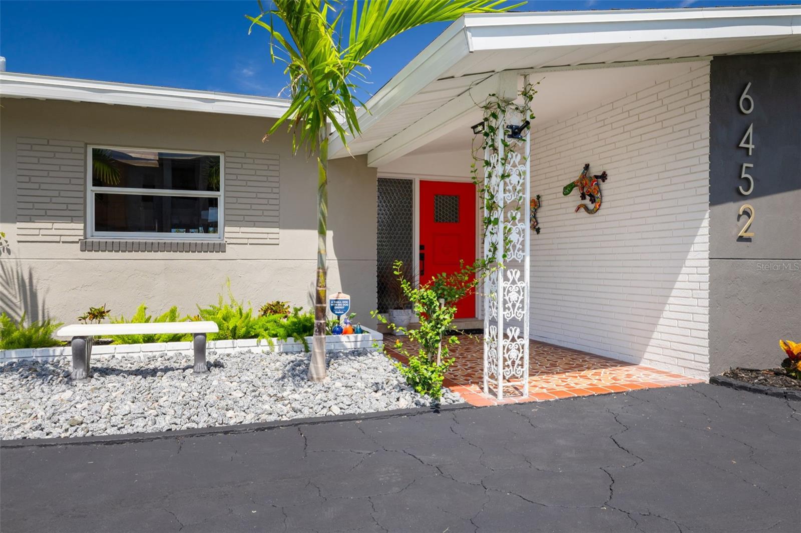 Welcome to this Mid-Century Modern Abode!