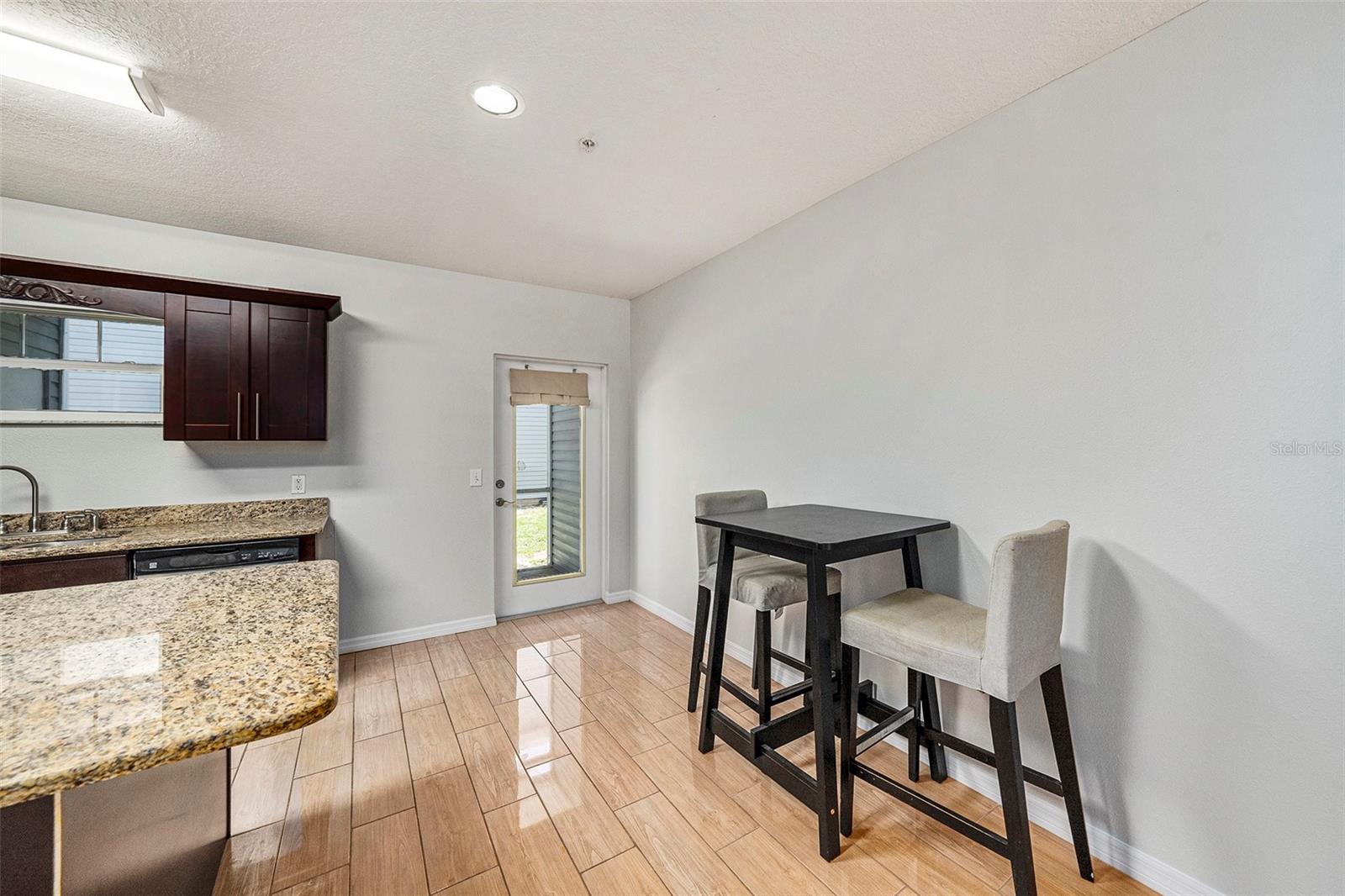 Kirchen / Dining Area