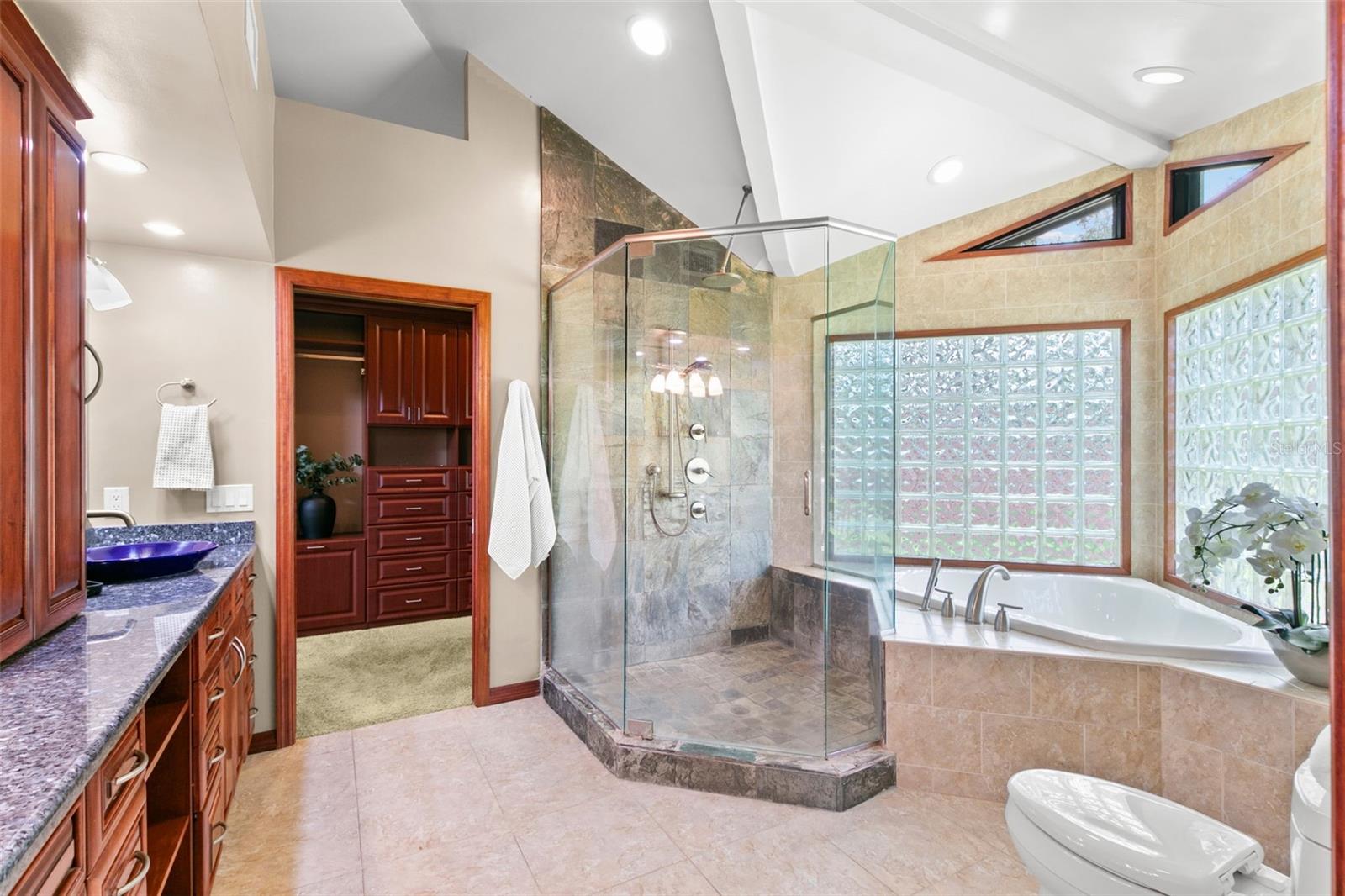 wonderful soaking tub