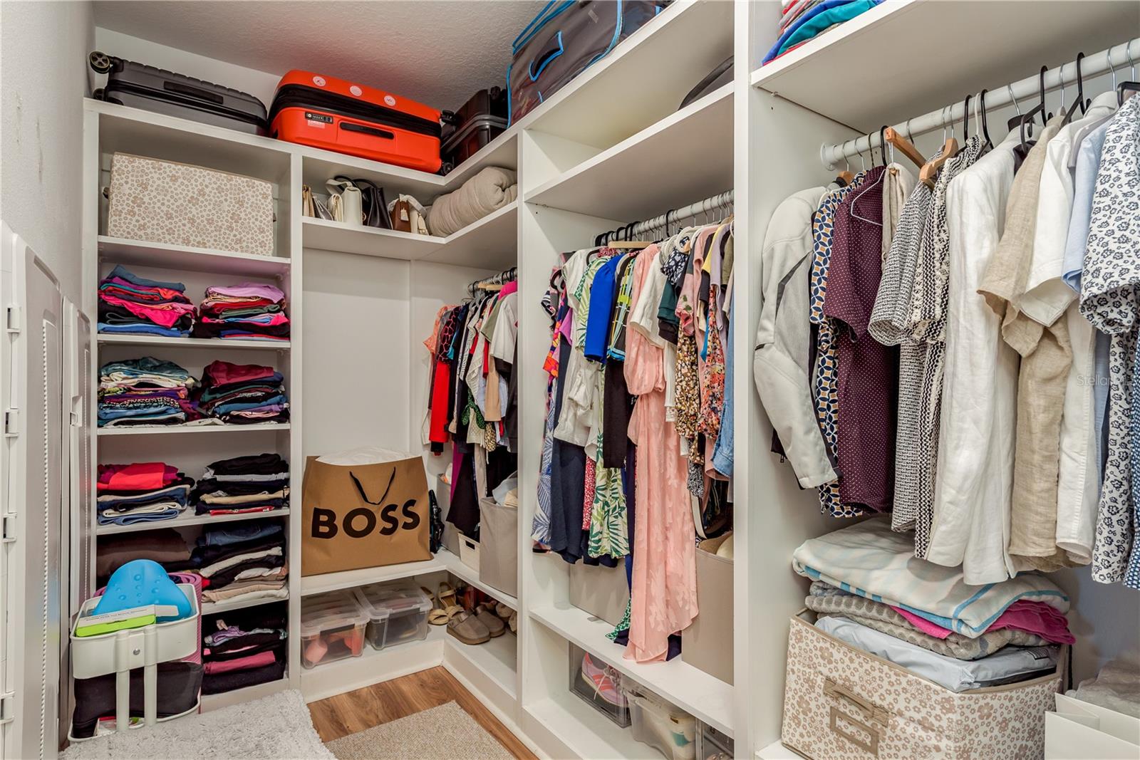 Walk in Closet master bedroom