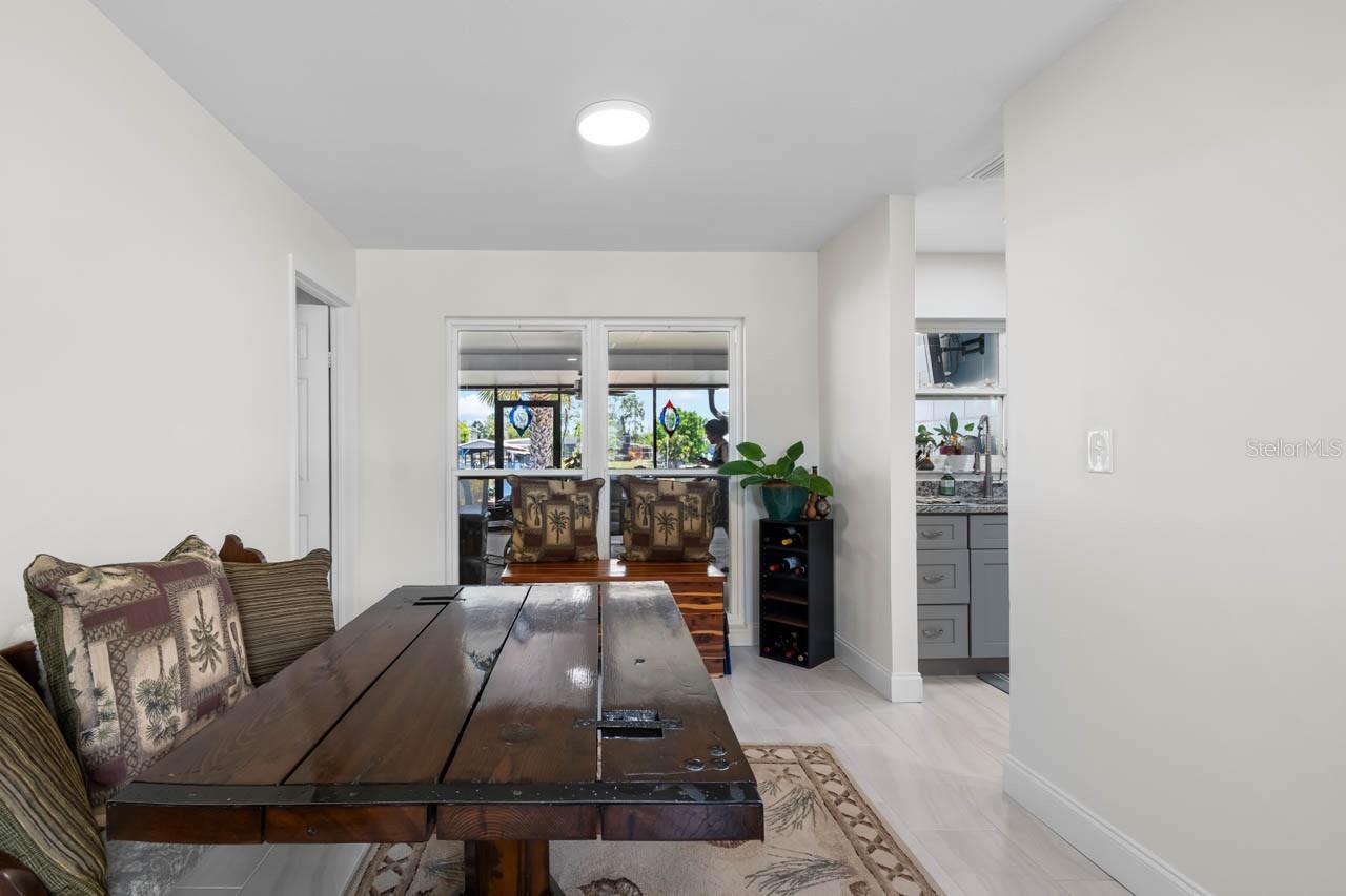 Living/Sitting Room
