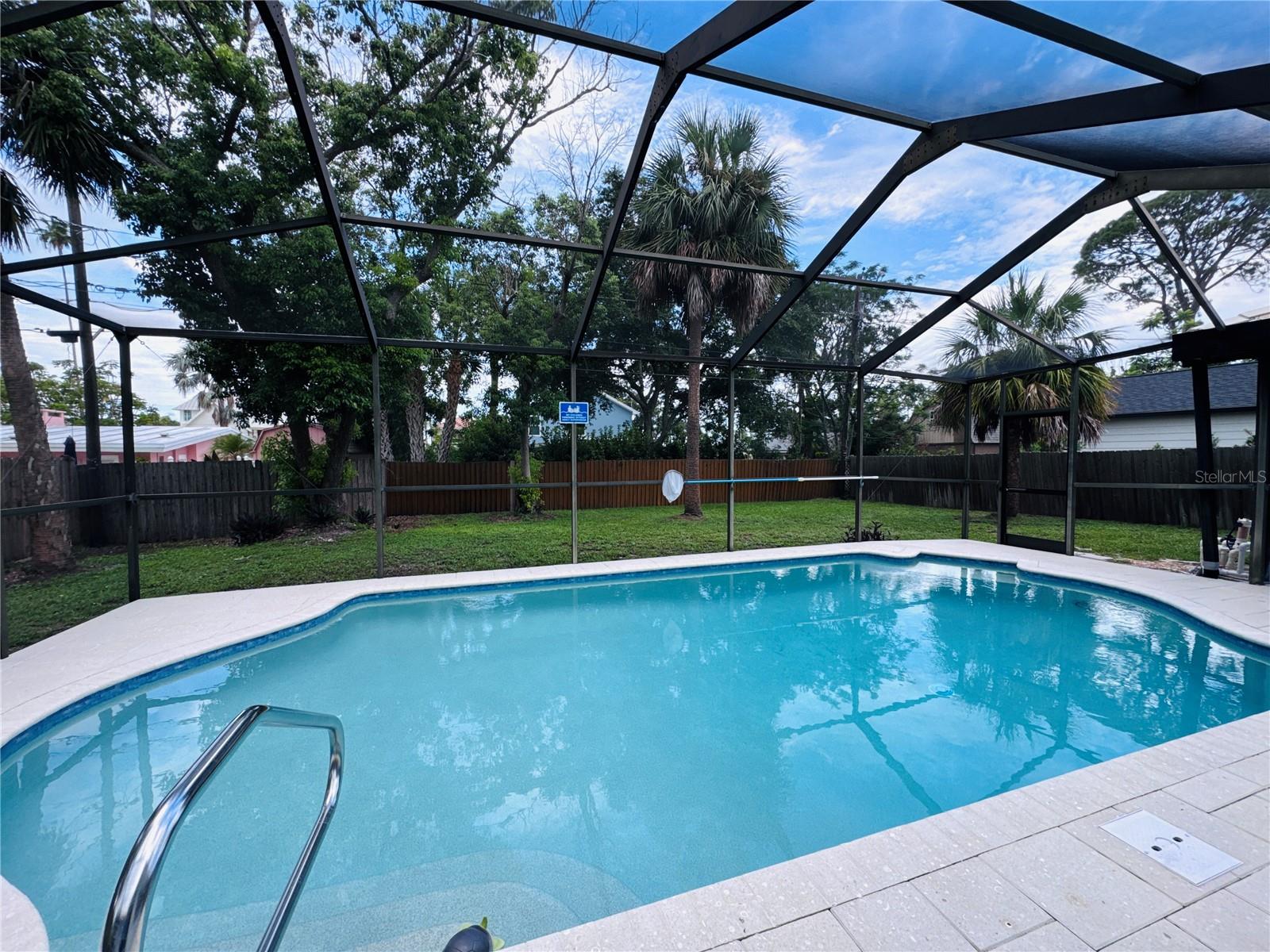 New screen in the pool cage!