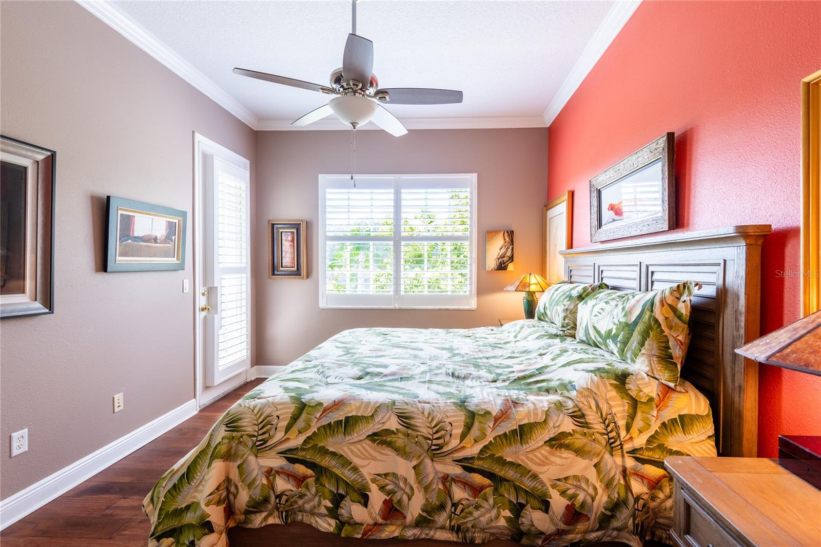 Master bedroom with entry to the screen lanai.