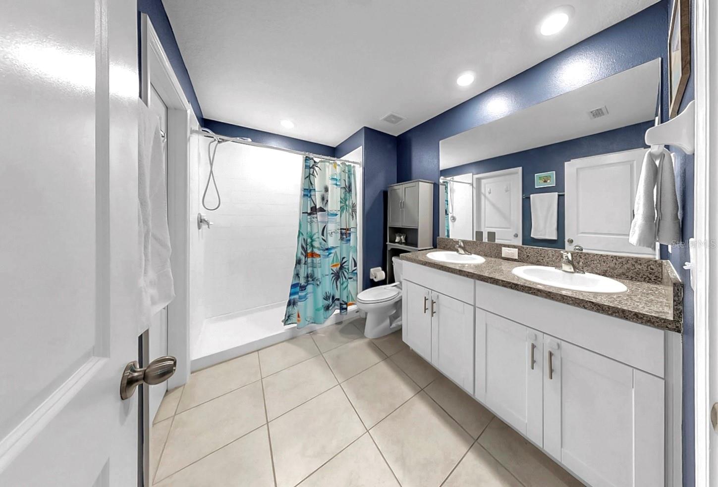 Primary Bathoom