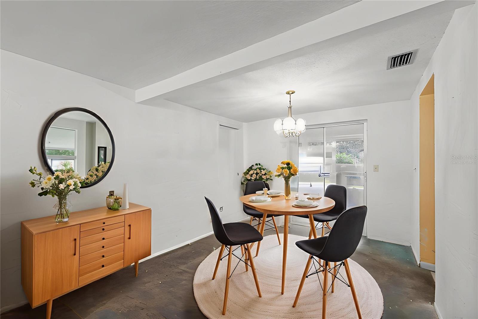 Dining Room (Virtually Staged)