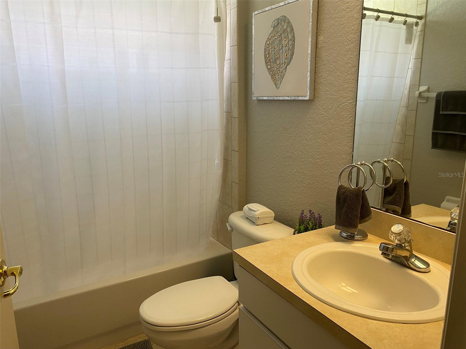 2ND BATHROOM