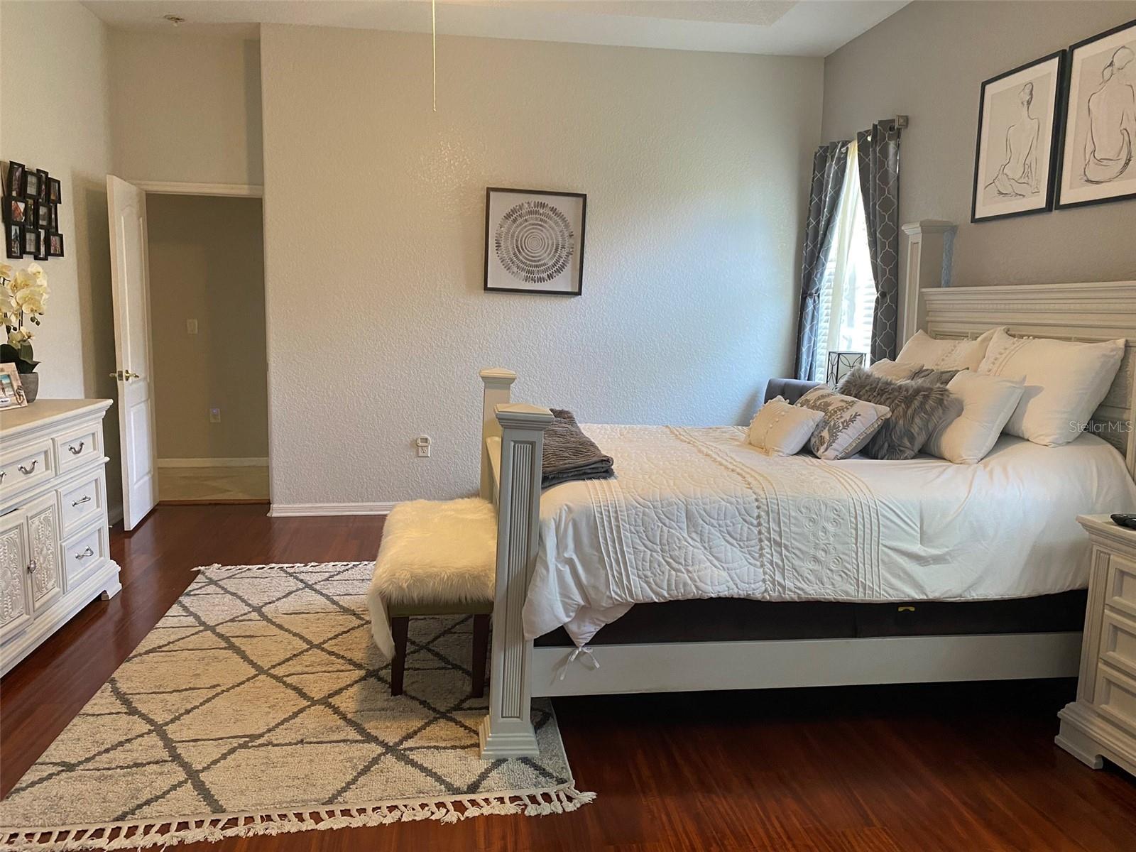 WOOD FLOORS