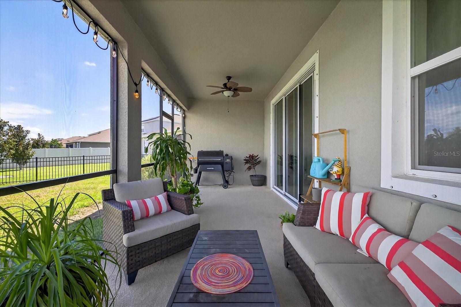 Florida lifestyle w/ screened patio to enjoy year round