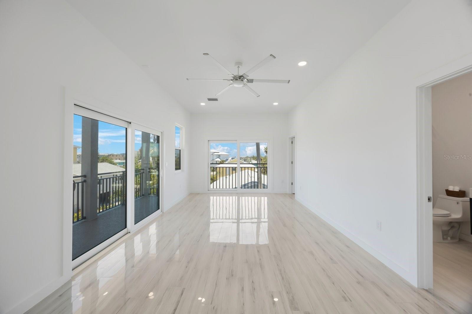 Virtual Staged Primary Suite 12x23