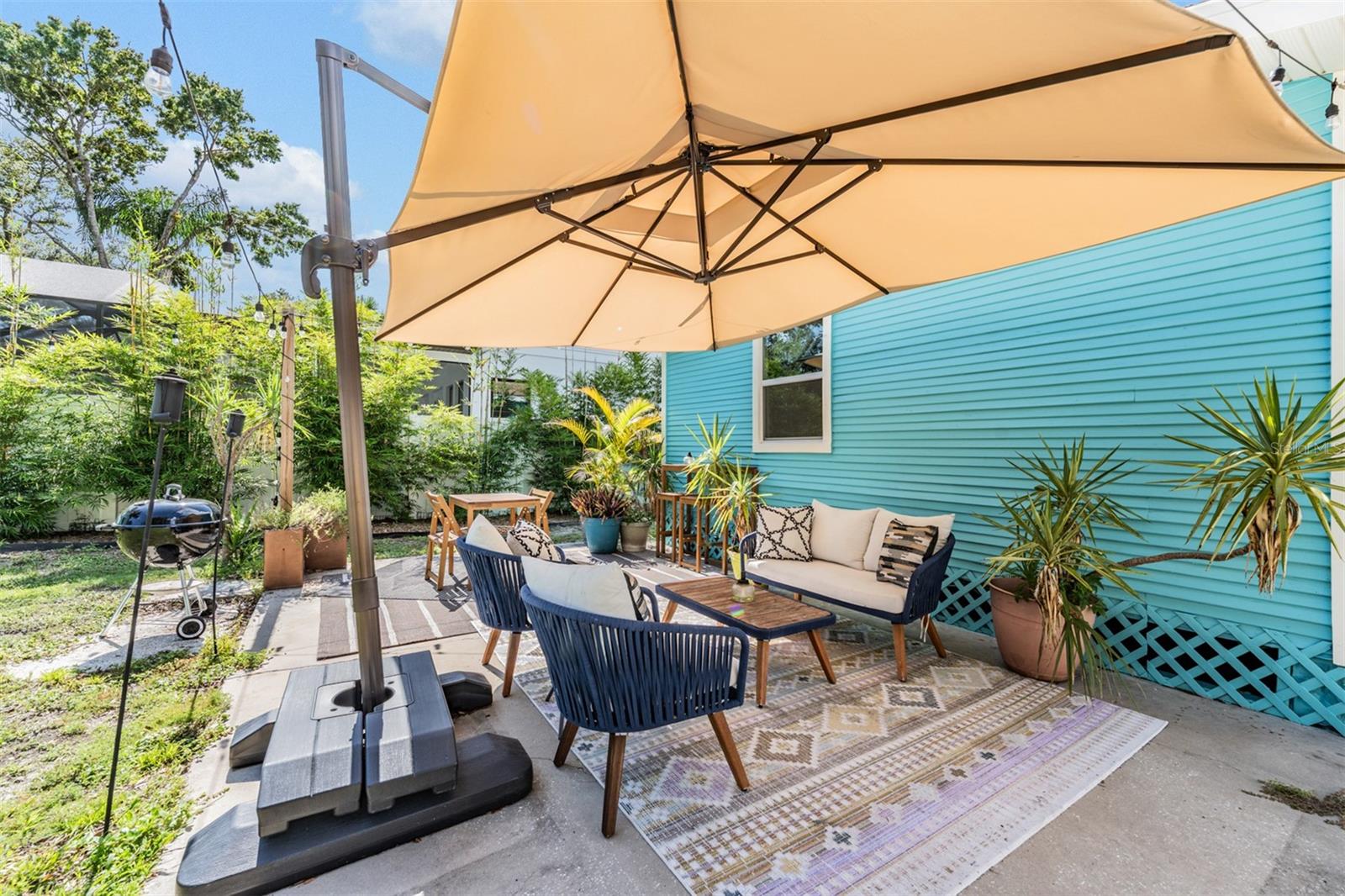 Outdoor Sitting Area