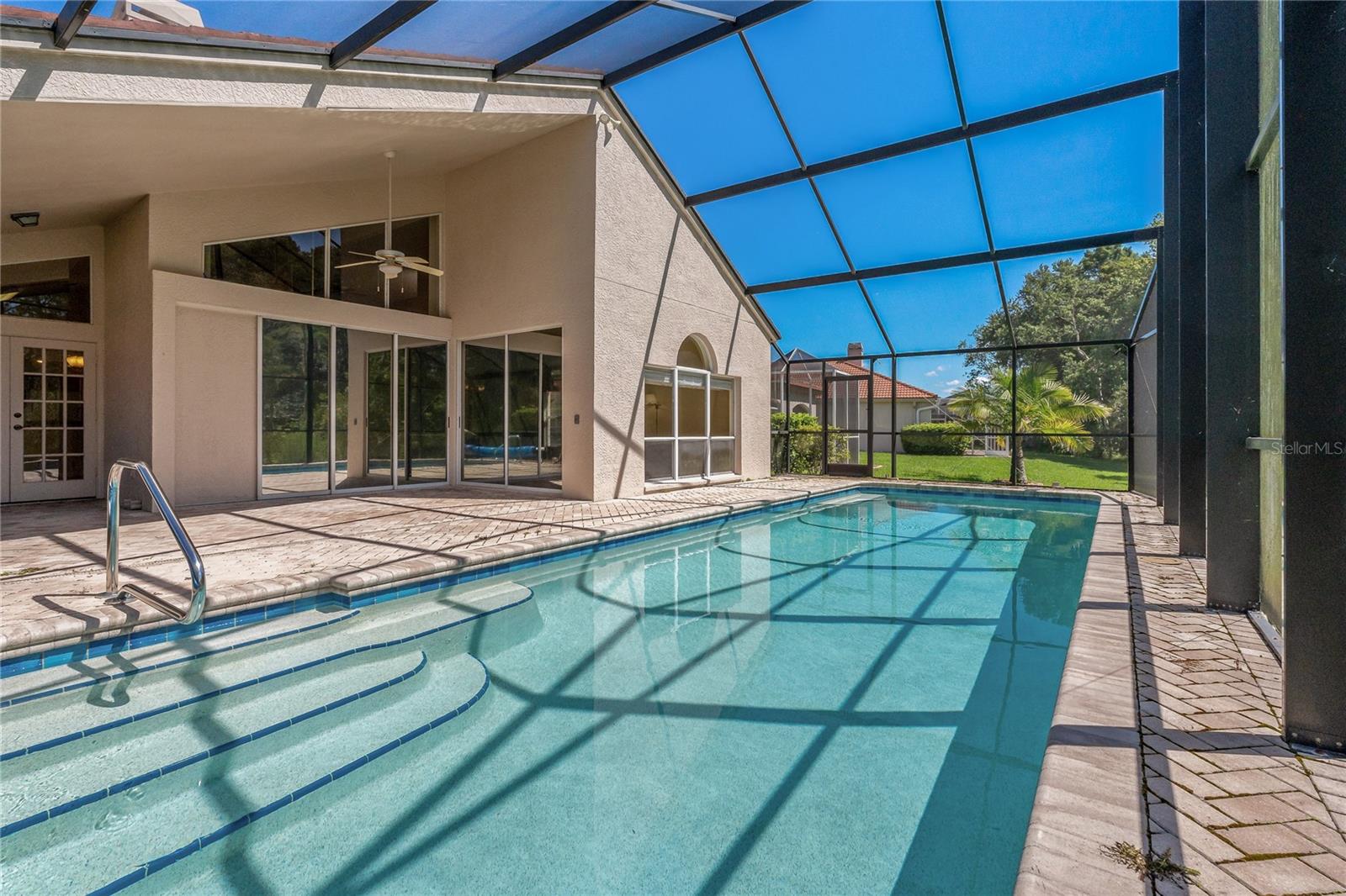 Lanai Pool