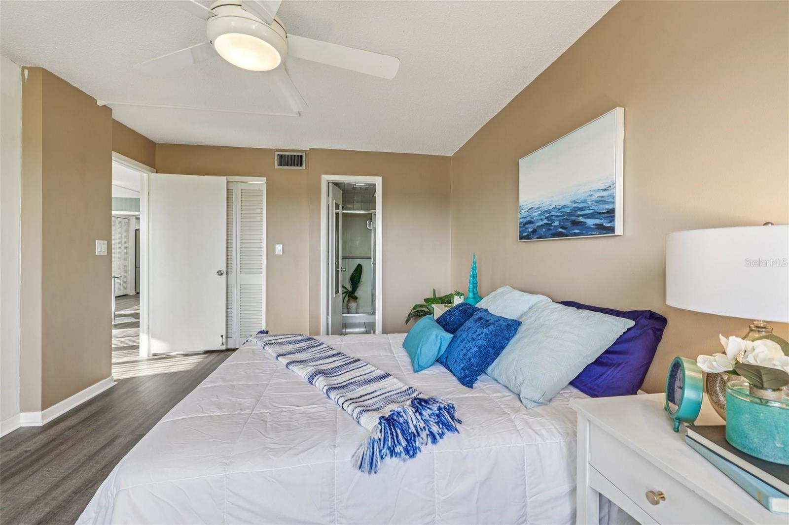 Primary Bedroom - Walk In Closet - En Suite Bath