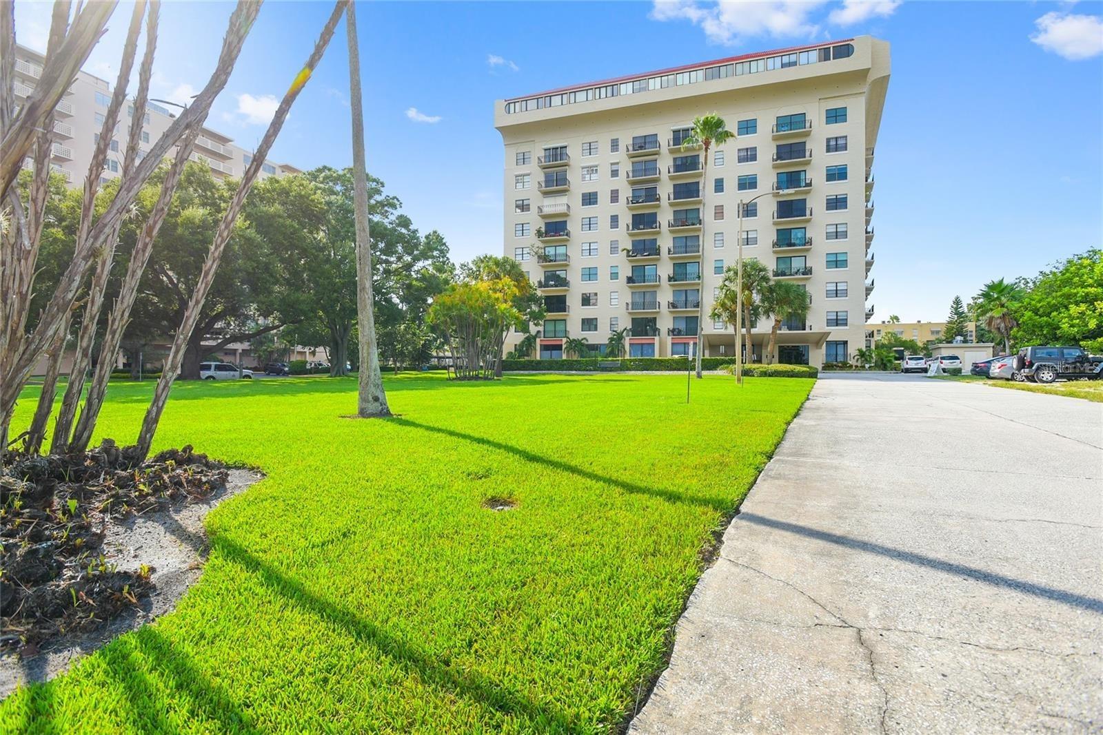 Bayshore Royal
