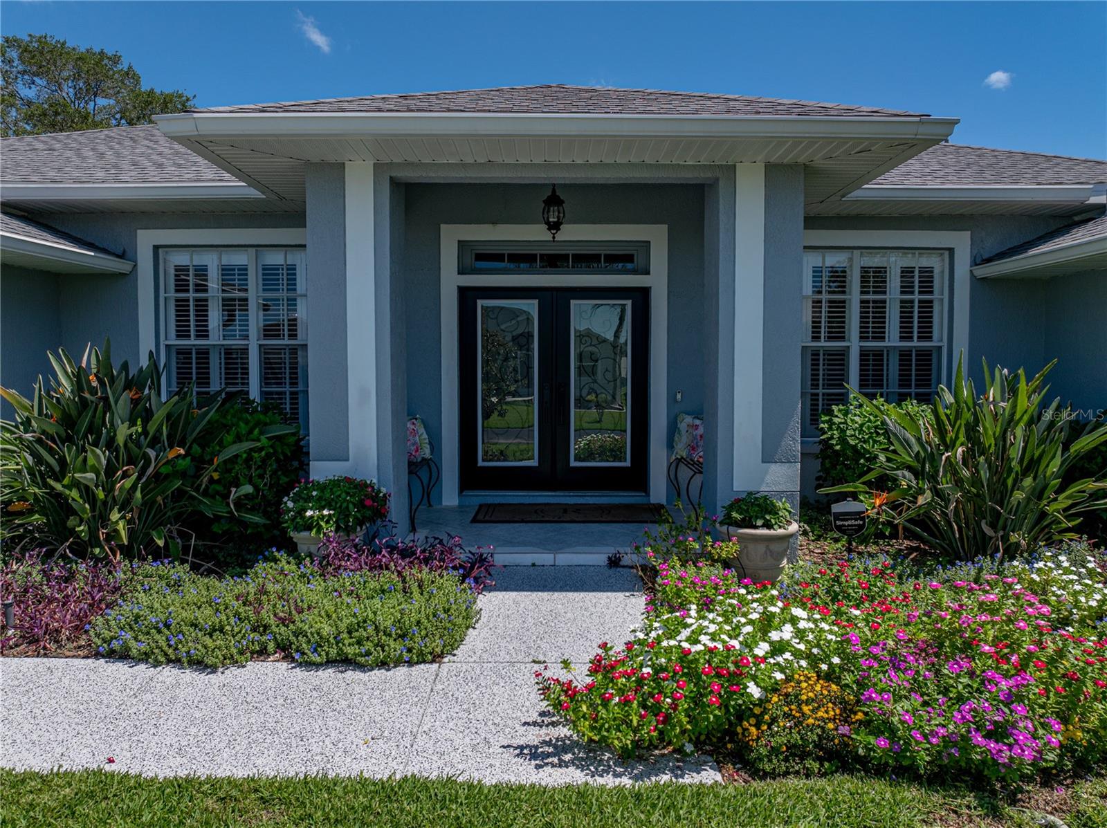 Front Entrance and Patio