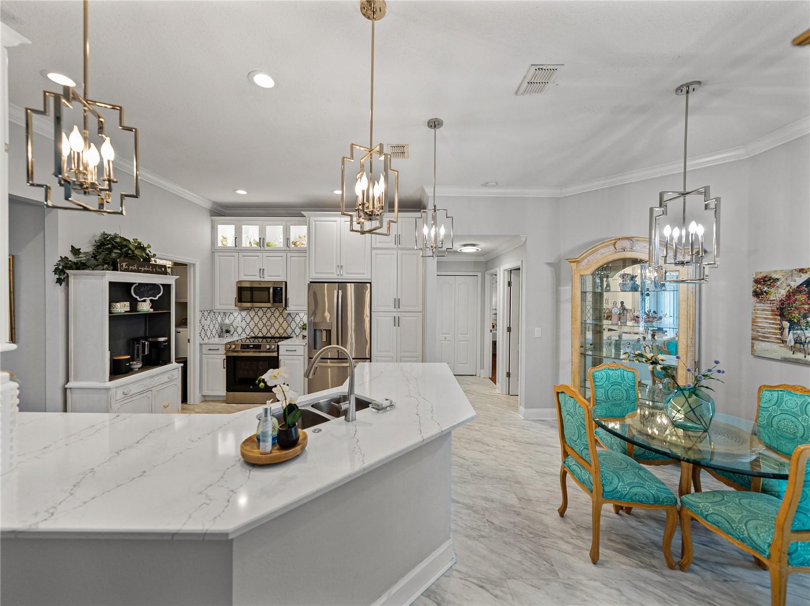 Fully Remodeled Kitchen