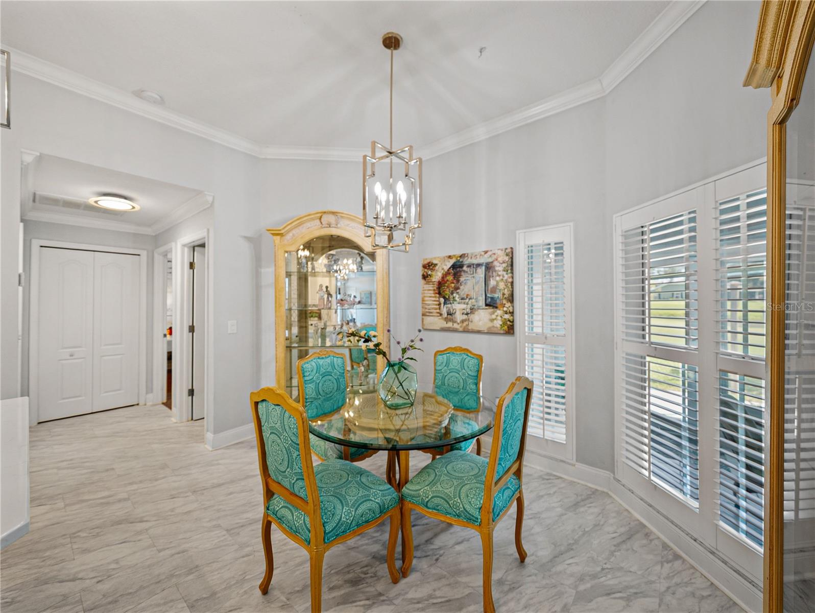 Eat In Area with Views to Golf Course