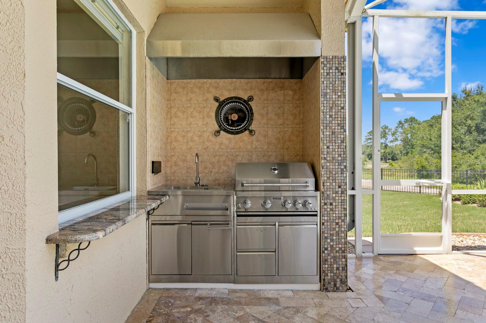 OUTDOOR KITCHEN