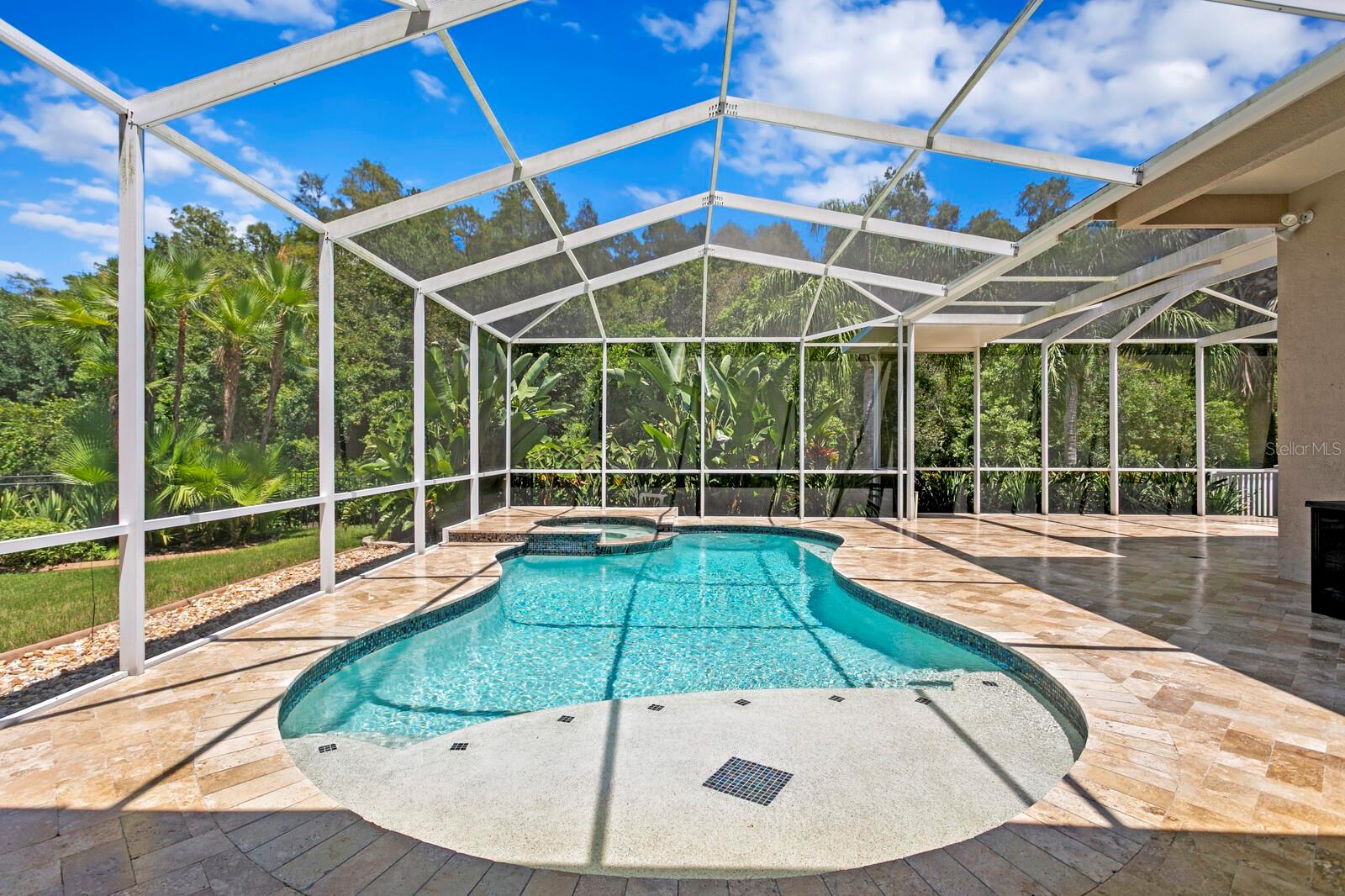 HEATED POOL WITH SPA 'BEACH ENTRY'