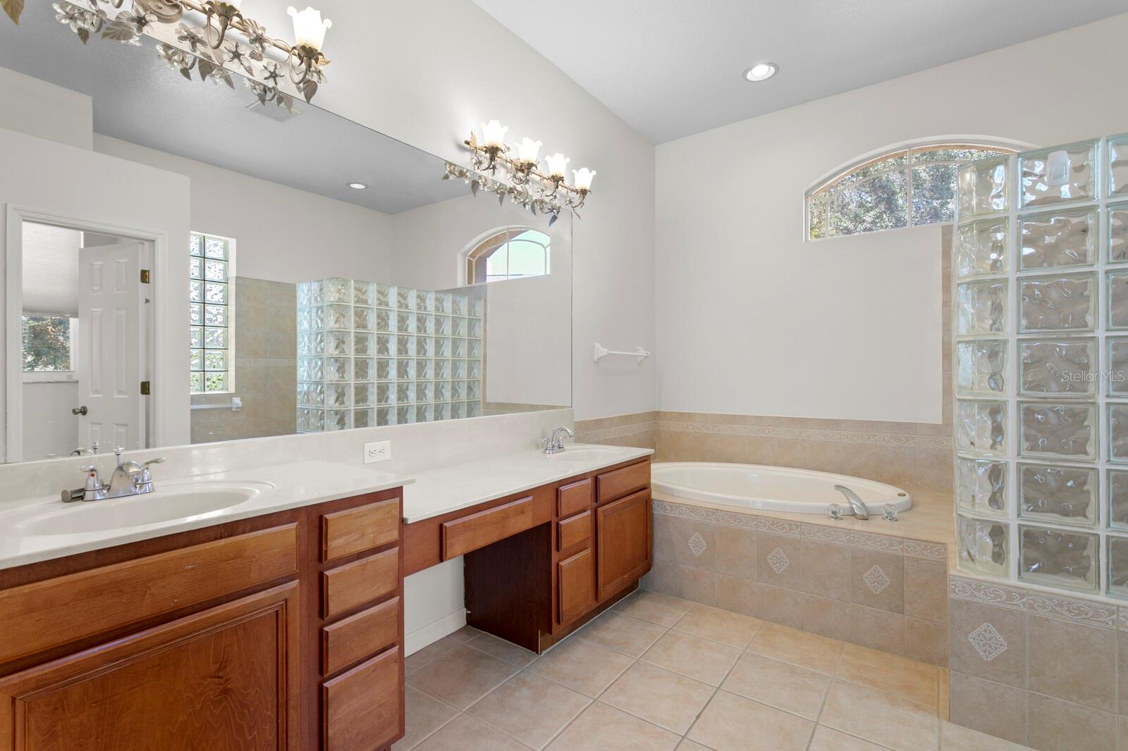 OWNERS BATH