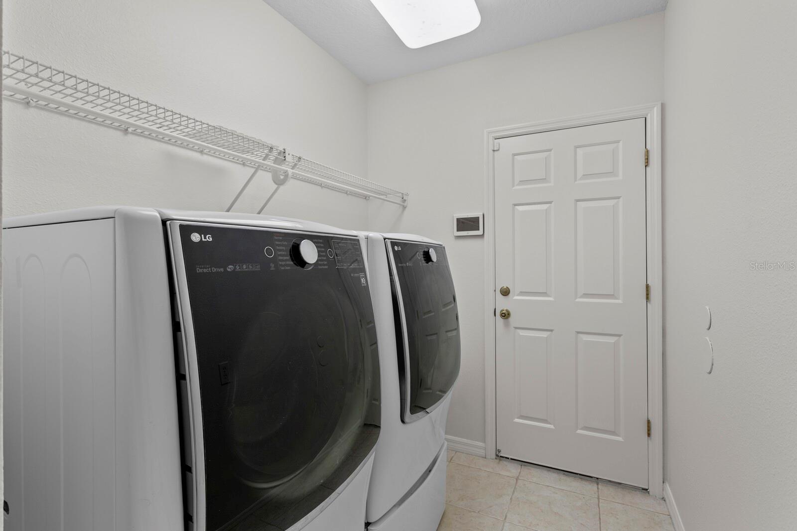 LAUNDRY AREA
