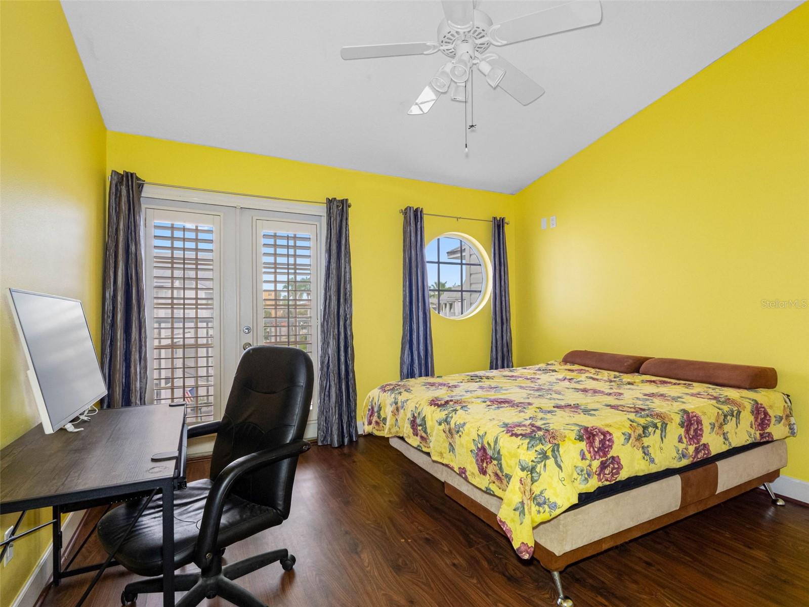 guest bedroom