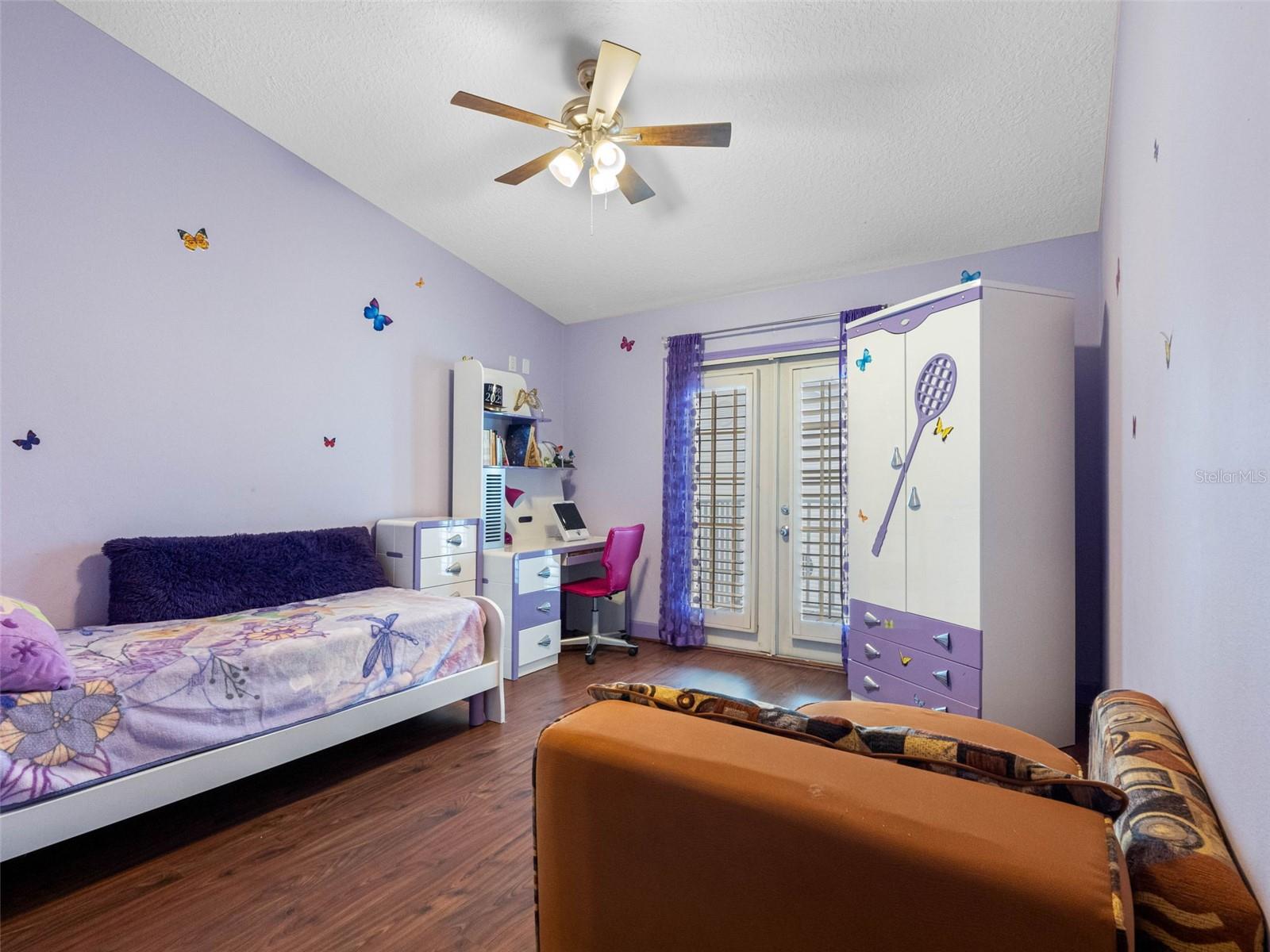 guest bedroom