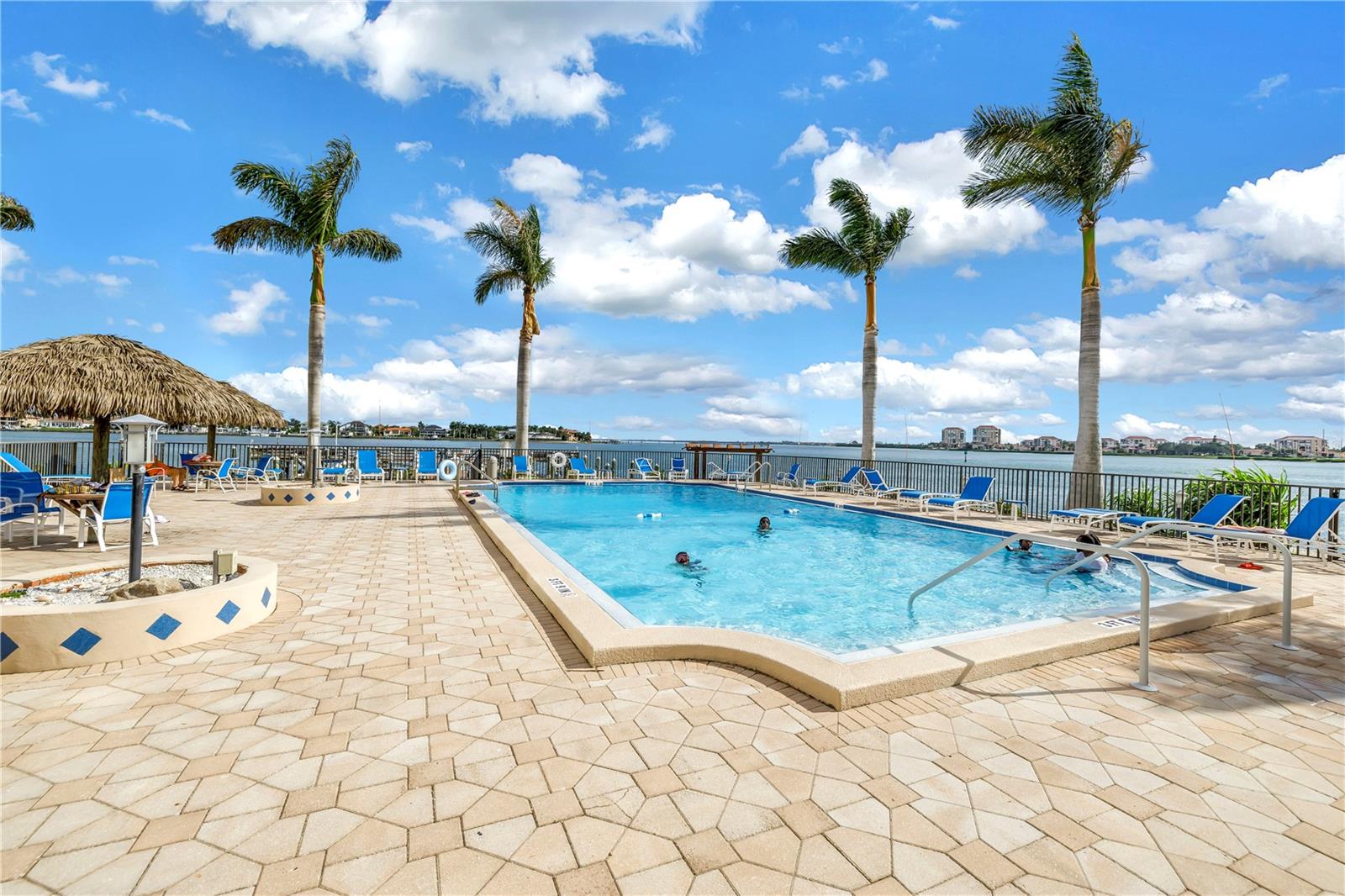 ESSEX BLDG POOL