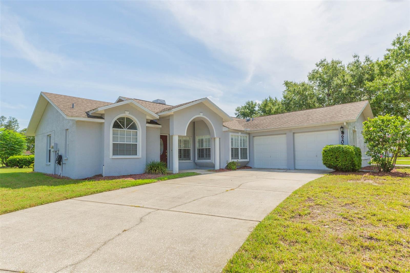 6208 HUNTINGTON DRIVE