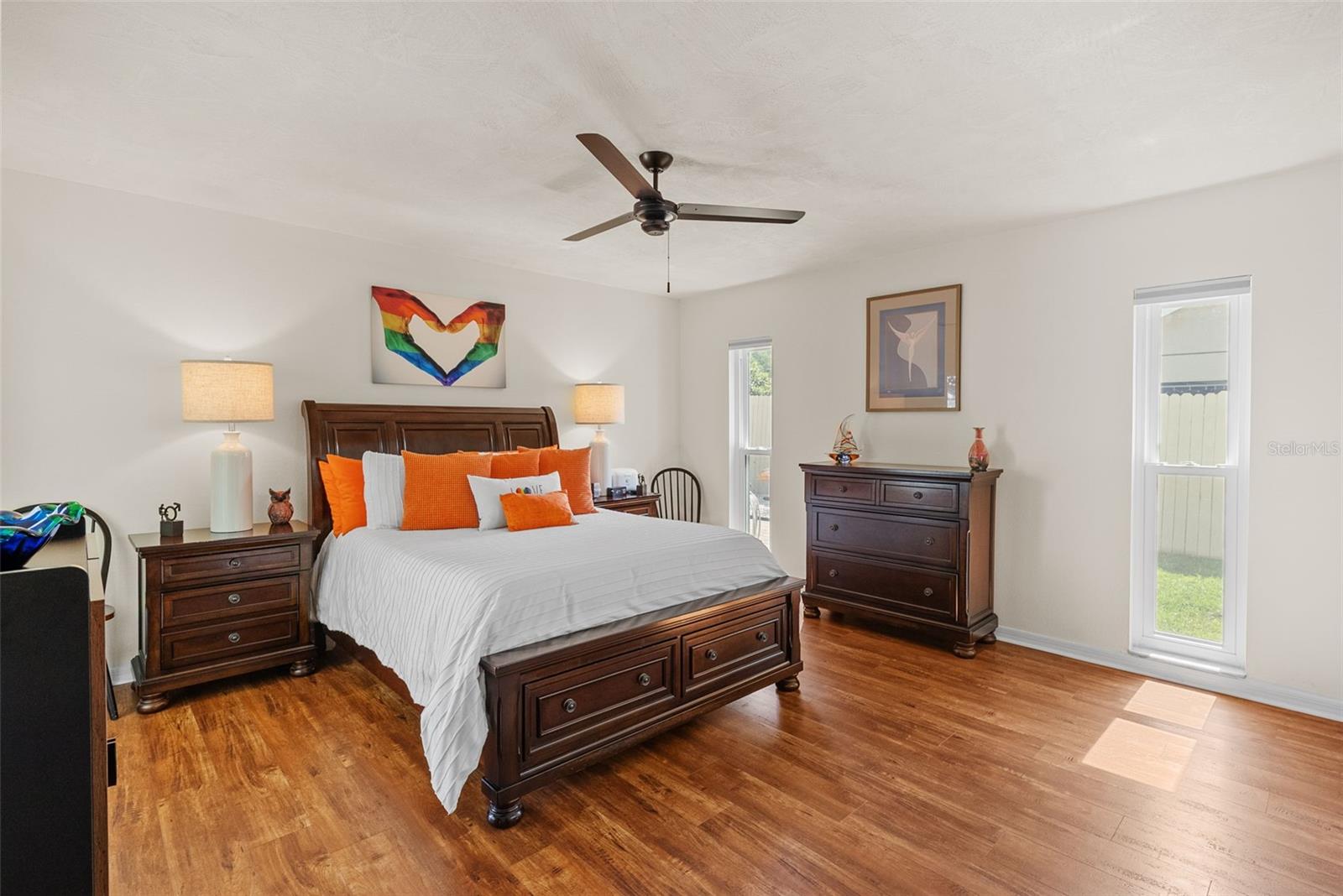 Master en suite also has plenty of windows for natural light.