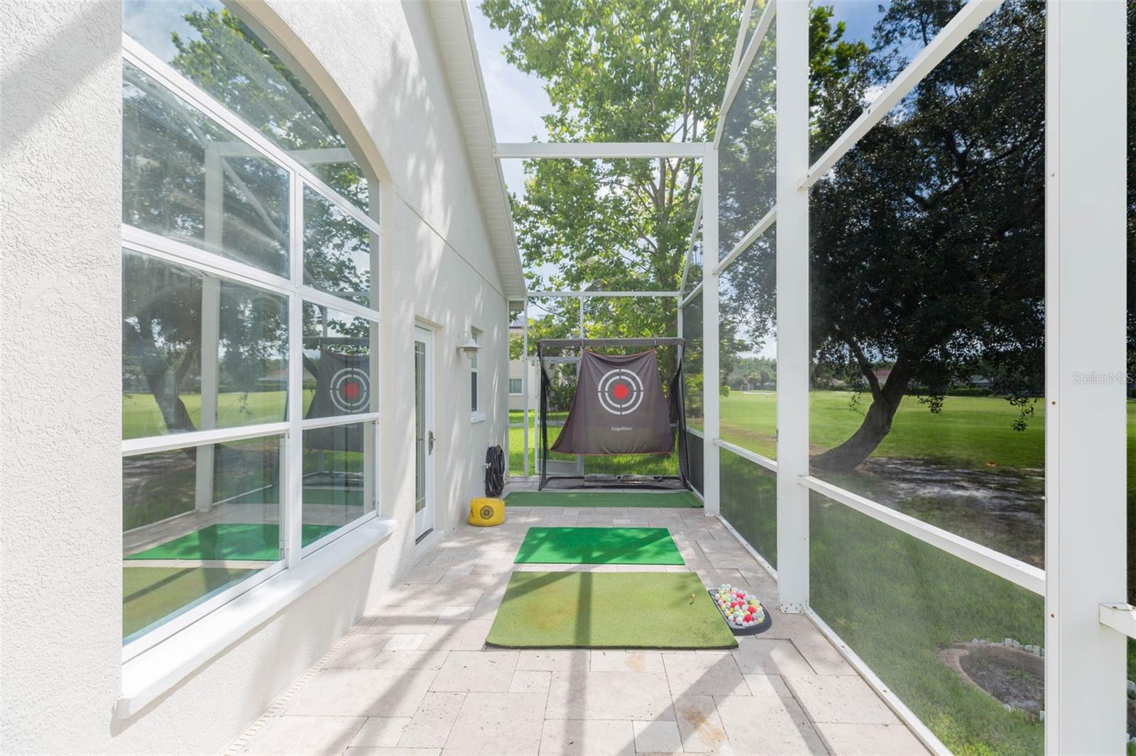 chipping/putting area
