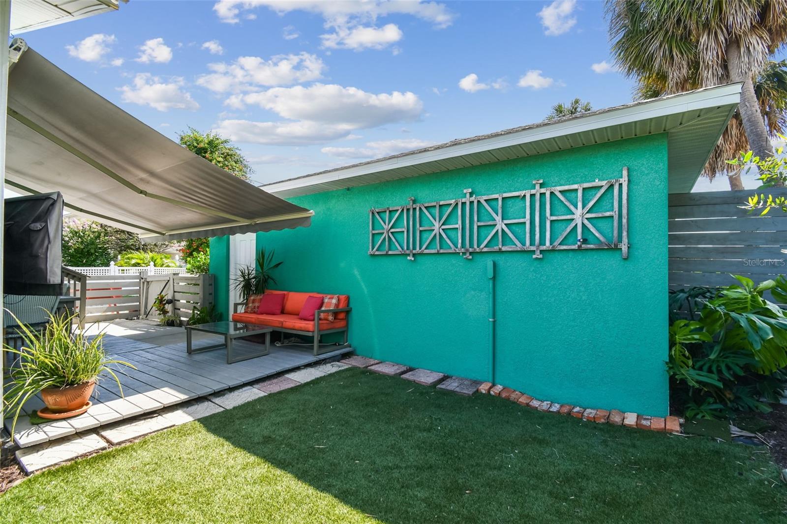 Great space to relax with large side yard