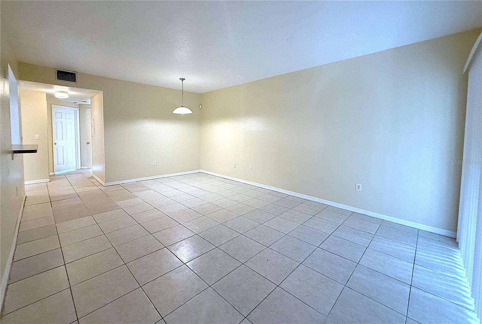 Living /dining room