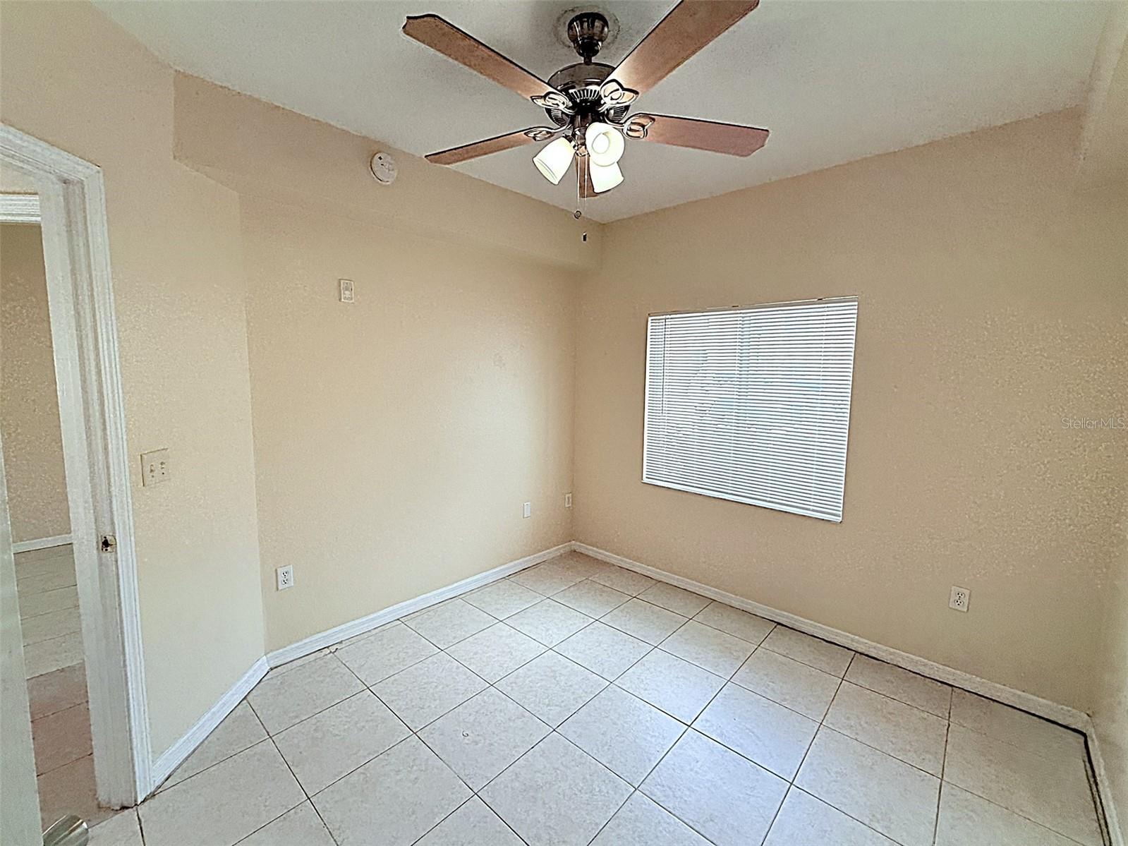 2nd bedroom