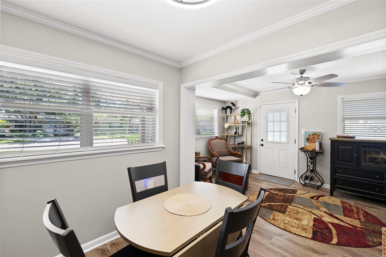 Breakfast Room