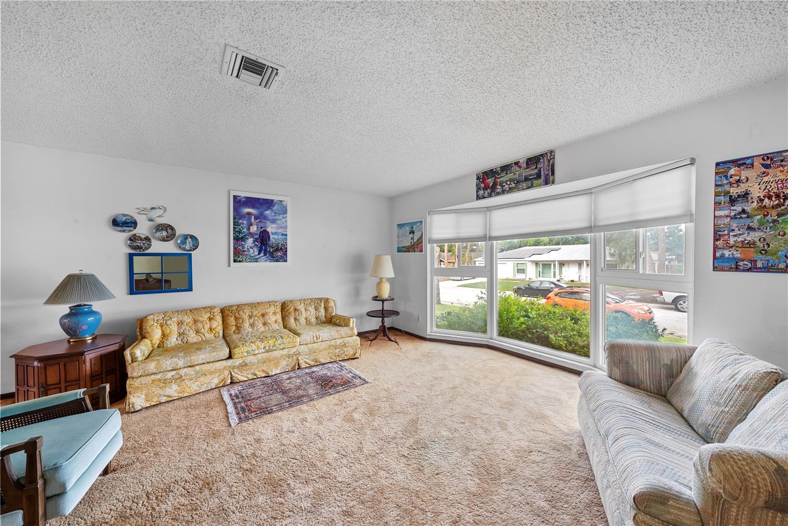 Formal Living w/Bay Window