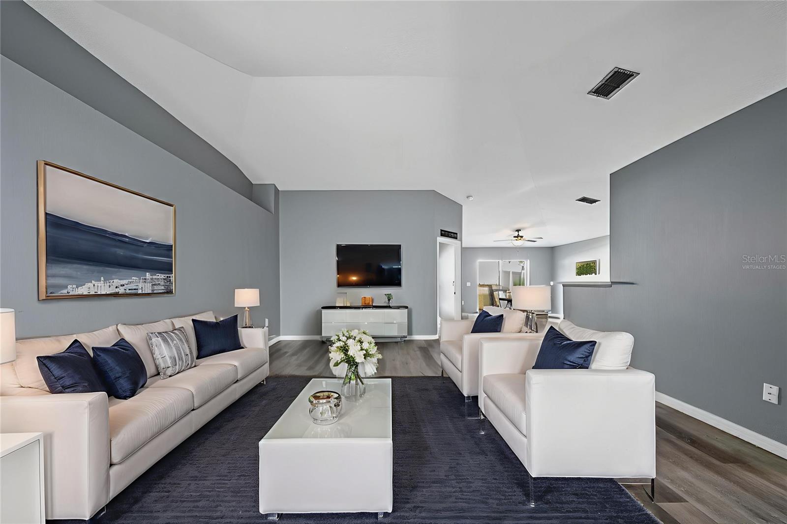 Living Room - virtually staged