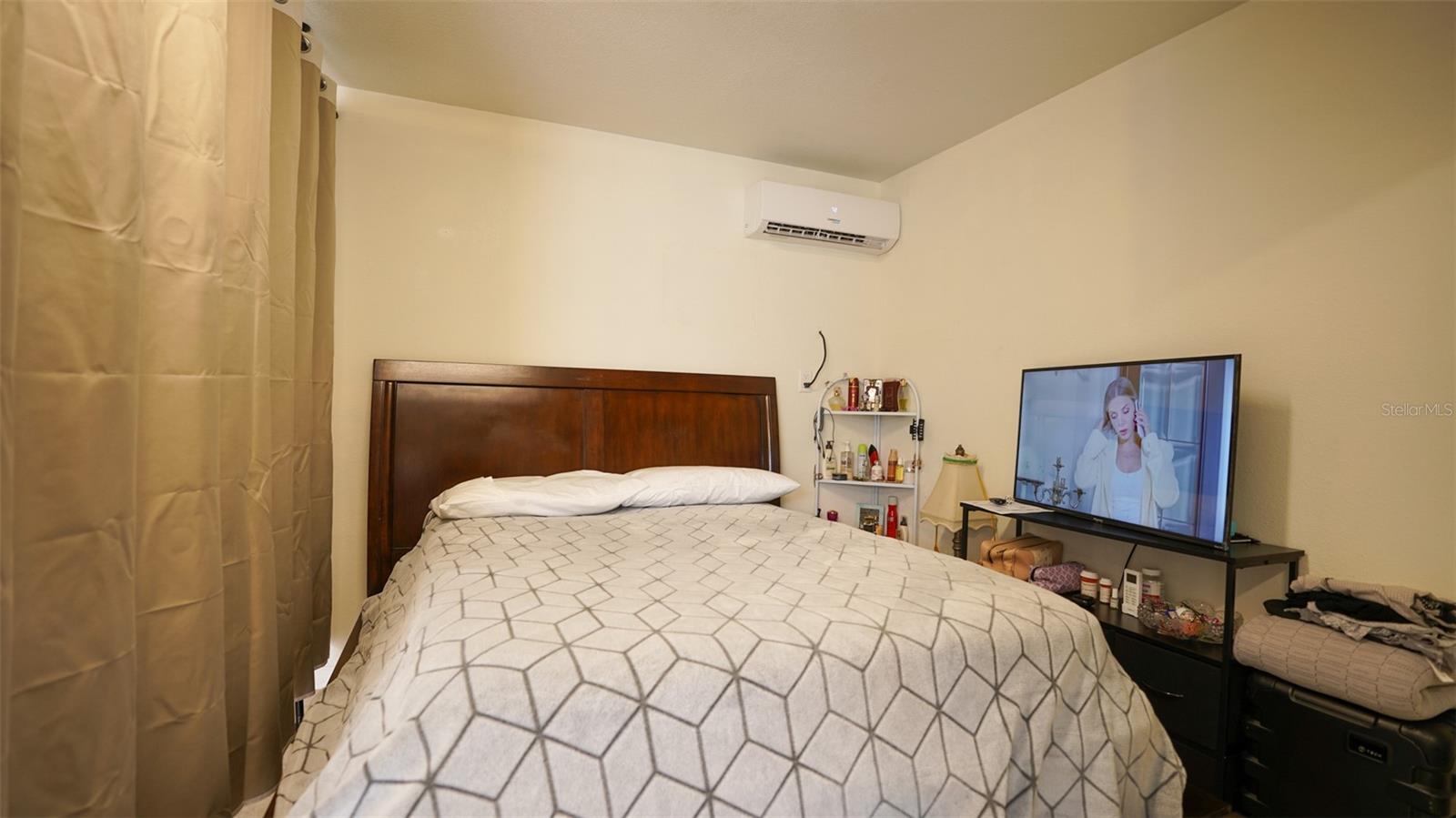 Attached Suite 2 Bedroom