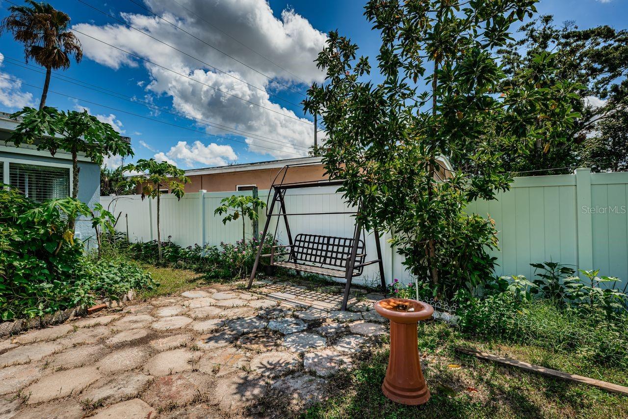 Fenced Rear Yard